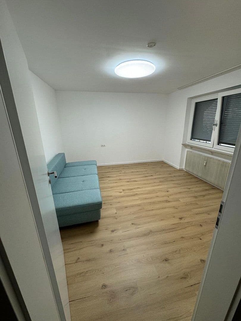 Prenájom bytu 3-izbový 116 m², Haiterbach, Bádensko-Wurttembersko Prenájom bytu 3-izbový 116 m², Haiterbach, Bádensko-Wurttembersko