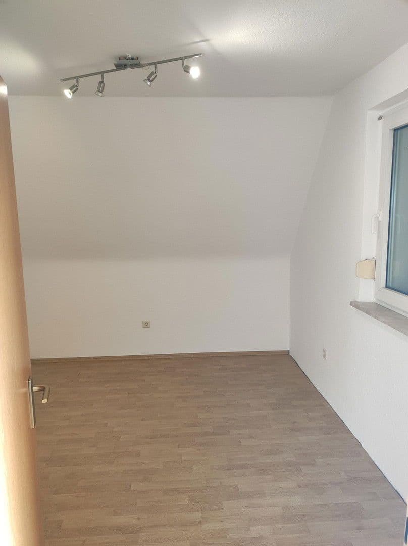 Predaj domu 120 m², pozemek 543 m², Otawistr. 12, Duisburg, Severné Porýnie - Westfálsko Predaj domu 120 m², pozemek 543 m², Otawistr. 12, Duisburg, Severné Porýnie - Westfálsko