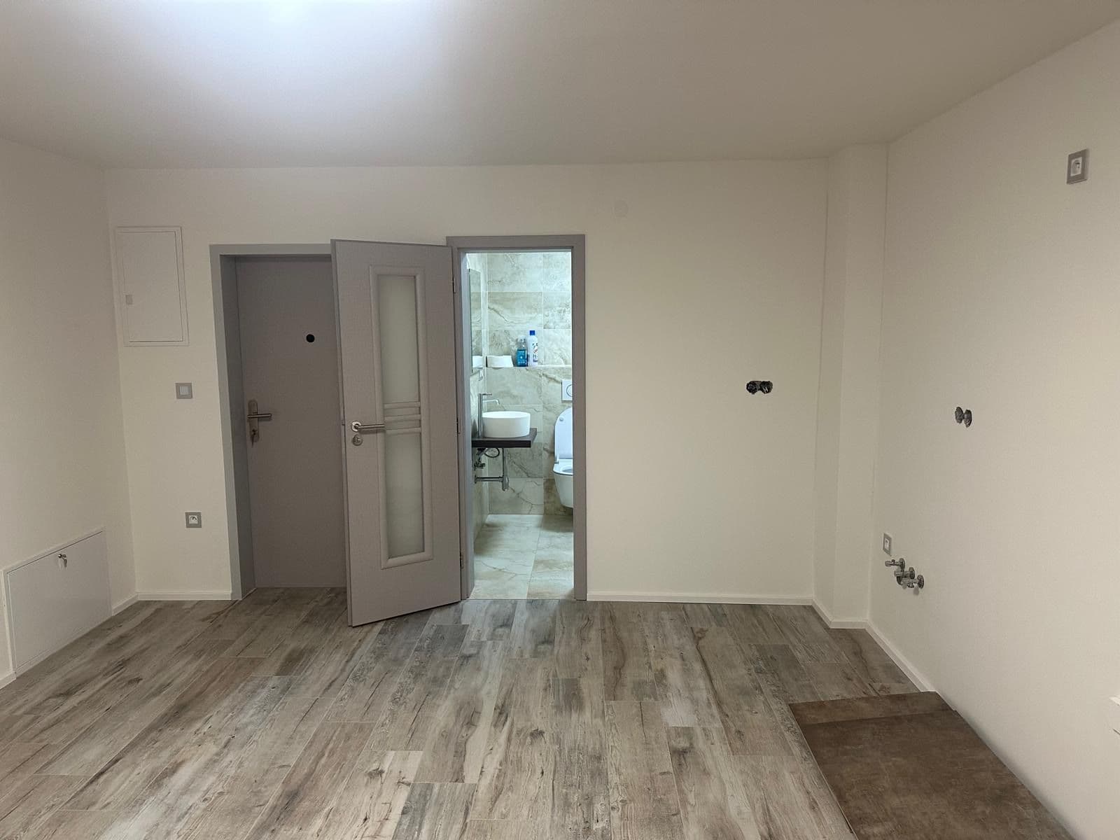 Predaj bytu 3-izbový 68 m², Letecká, Libčice nad Vltavou, Středočeský kraj Predaj bytu 3-izbový 68 m², Letecká, Libčice nad Vltavou, Středočeský kraj