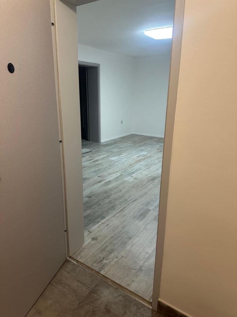 Predaj bytu 3-izbový 68 m², Letecká, Libčice nad Vltavou, Středočeský kraj Predaj bytu 3-izbový 68 m², Letecká, Libčice nad Vltavou, Středočeský kraj