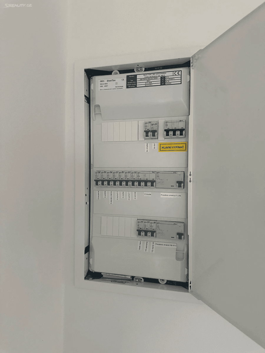 Predaj bytu 3-izbový 68 m², Letecká, Libčice nad Vltavou, Středočeský kraj Predaj bytu 3-izbový 68 m², Letecká, Libčice nad Vltavou, Středočeský kraj