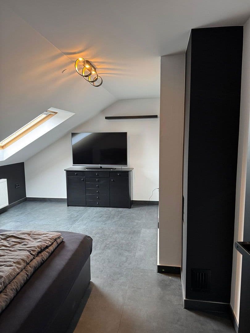 Predaj domu 330 m², pozemek 1.000 m², München, Bavorsko Predaj domu 330 m², pozemek 1.000 m², München, Bavorsko