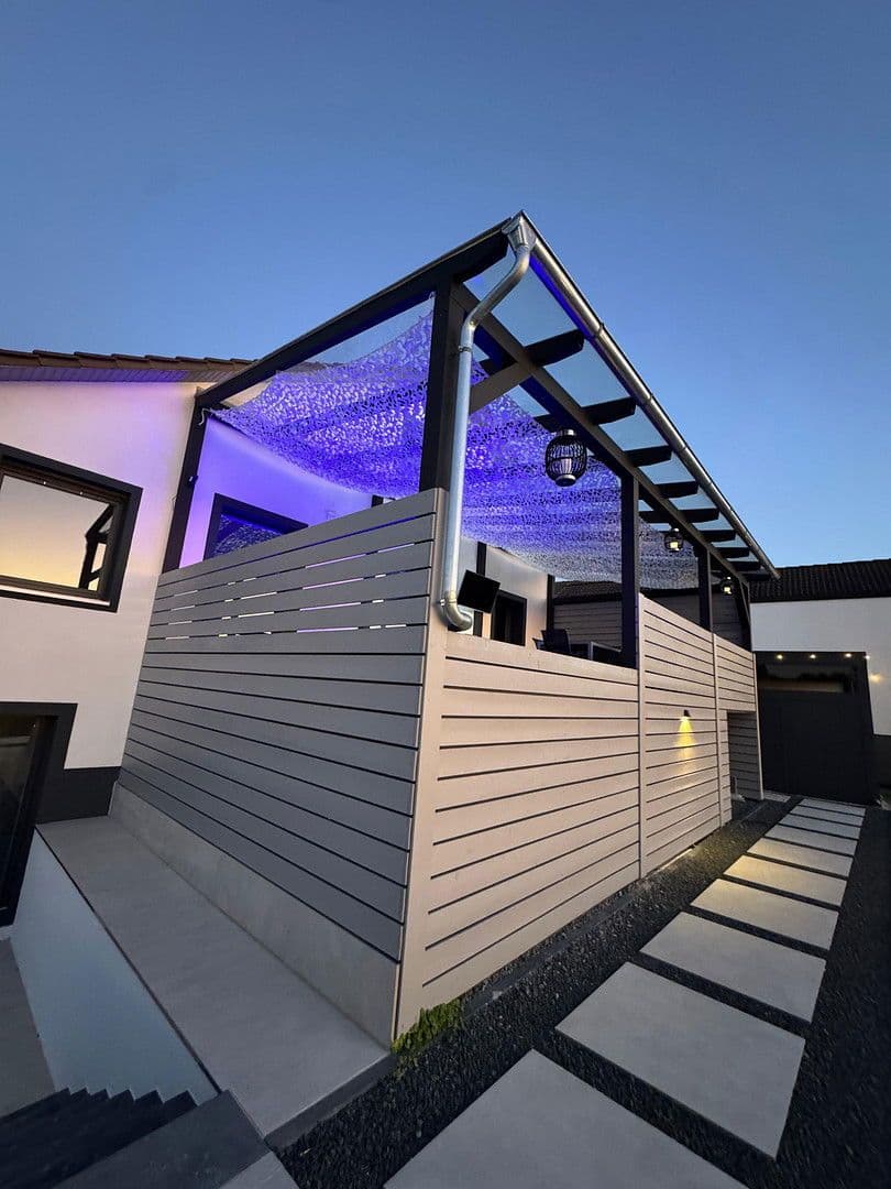 Predaj domu 330 m², pozemek 1.000 m², München, Bavorsko Predaj domu 330 m², pozemek 1.000 m², München, Bavorsko