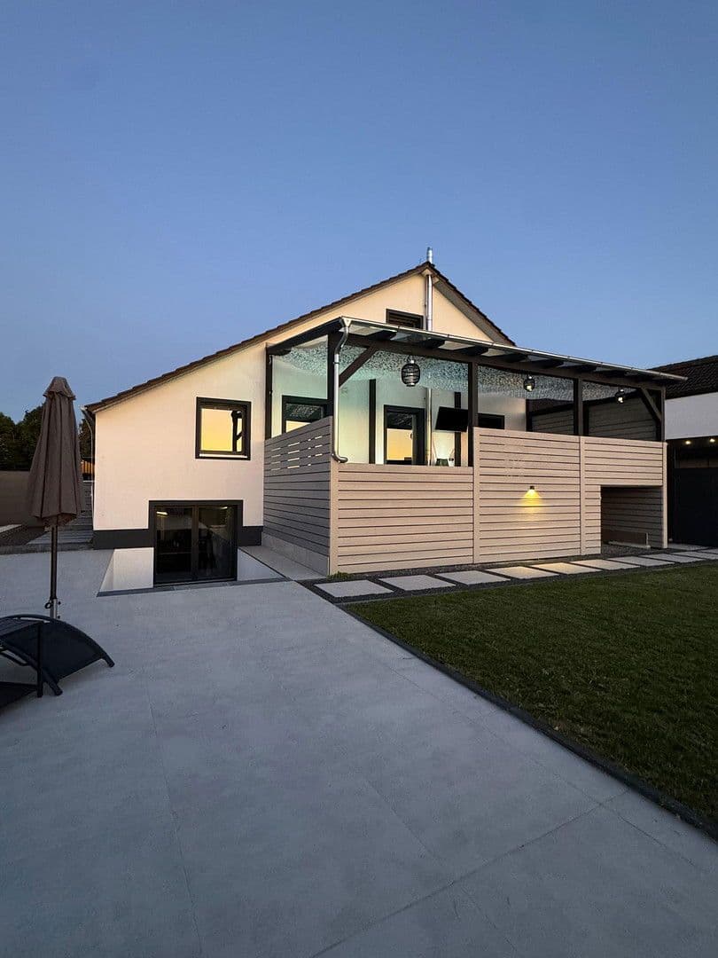 Predaj domu 330 m², pozemek 1.000 m², München, Bavorsko Predaj domu 330 m², pozemek 1.000 m², München, Bavorsko