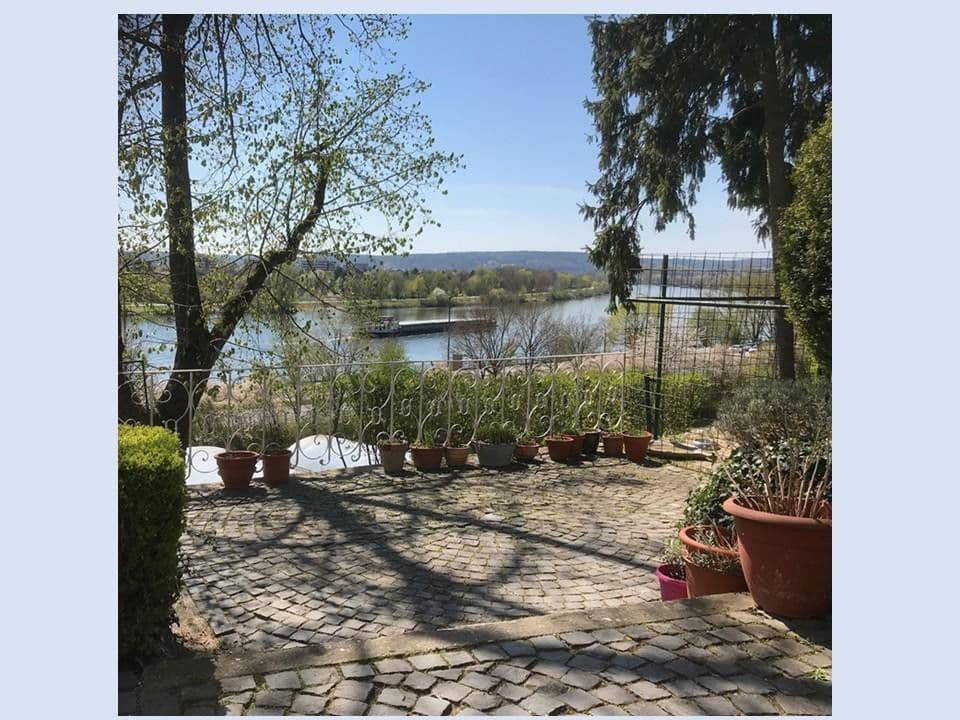 Predaj domu 260 m², pozemek 3.800 m², Regensburg, Bavorsko Predaj domu 260 m², pozemek 3.800 m², Regensburg, Bavorsko