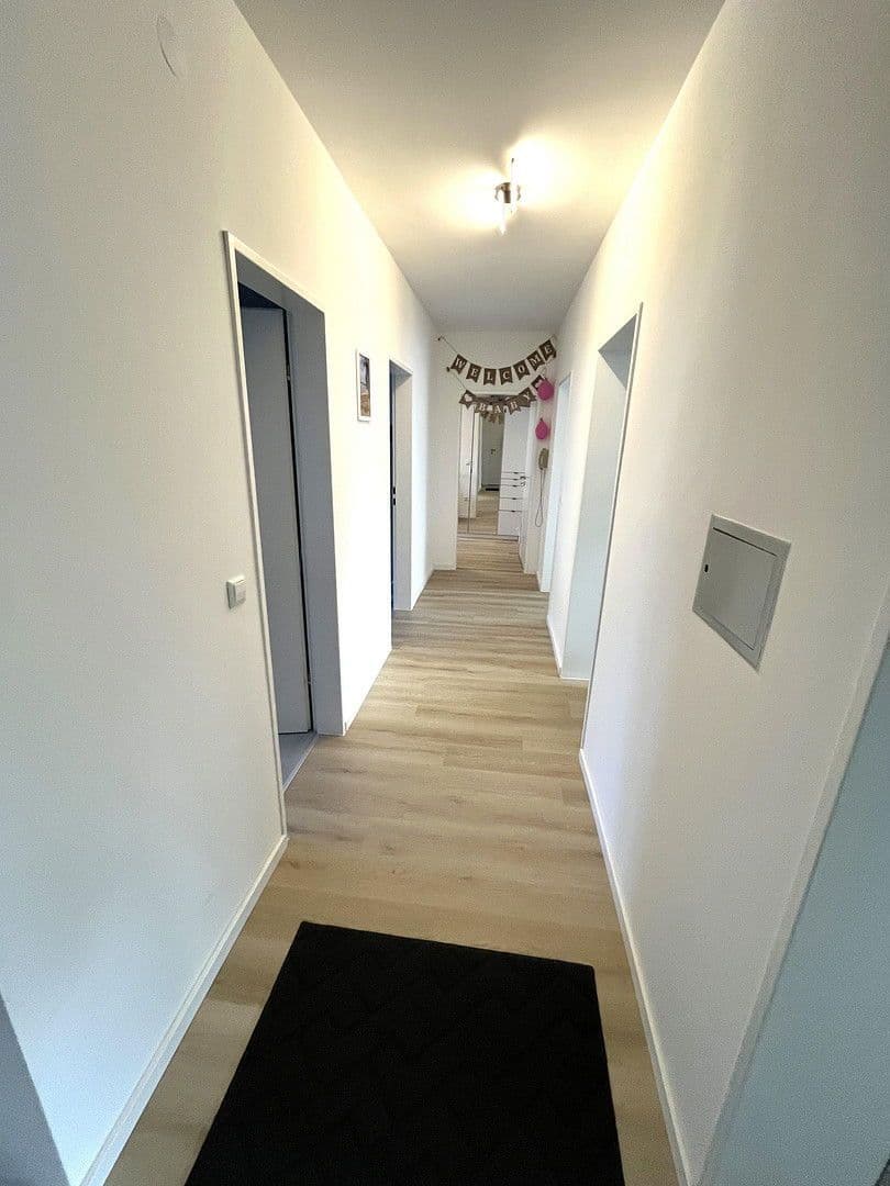 Prenájom bytu 4-izbový 80 m², Bahnhofstraße 42, Elchingen, Bavorsko Prenájom bytu 4-izbový 80 m², Bahnhofstraße 42, Elchingen, Bavorsko