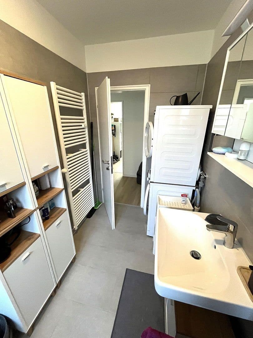 Prenájom bytu 4-izbový 80 m², Bahnhofstraße 42, Elchingen, Bavorsko Prenájom bytu 4-izbový 80 m², Bahnhofstraße 42, Elchingen, Bavorsko