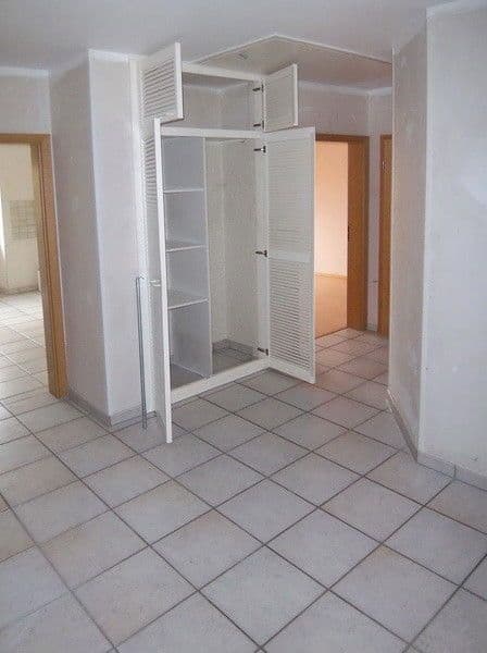 Prenájom bytu 3-izbový 84 m², Bergheim, Severné Porýnie - Westfálsko Prenájom bytu 3-izbový 84 m², Bergheim, Severné Porýnie - Westfálsko