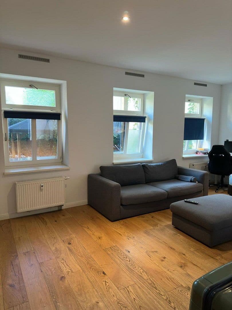 Prenájom bytu 1-izbový 39 m², Hedwigstrasse 2, Leipzig, Sasko Prenájom bytu 1-izbový 39 m², Hedwigstrasse 2, Leipzig, Sasko