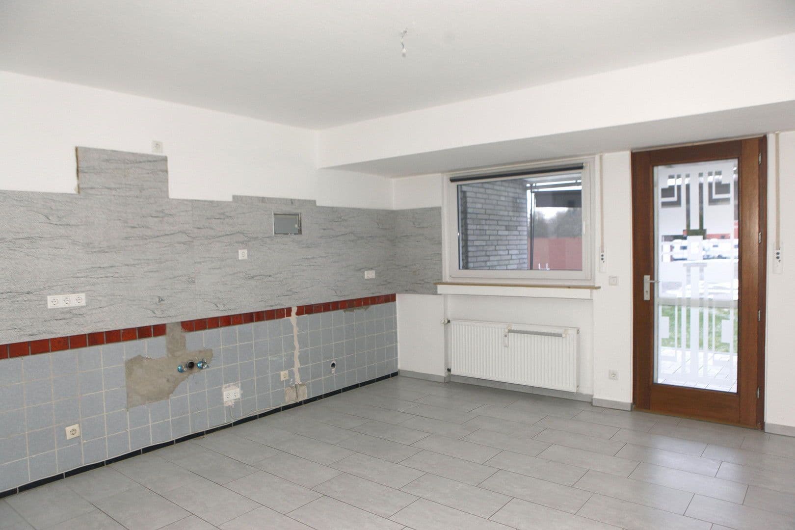 Prenájom bytu 3-izbový 105 m², Franzstr. 13, Gladbeck, Severné Porýnie - Westfálsko Prenájom bytu 3-izbový 105 m², Franzstr. 13, Gladbeck, Severné Porýnie - Westfálsko