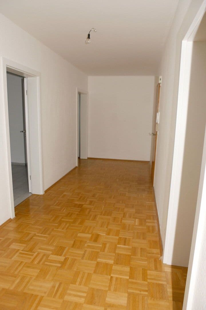 Prenájom bytu 3-izbový 105 m², Franzstr. 13, Gladbeck, Severné Porýnie - Westfálsko Prenájom bytu 3-izbový 105 m², Franzstr. 13, Gladbeck, Severné Porýnie - Westfálsko