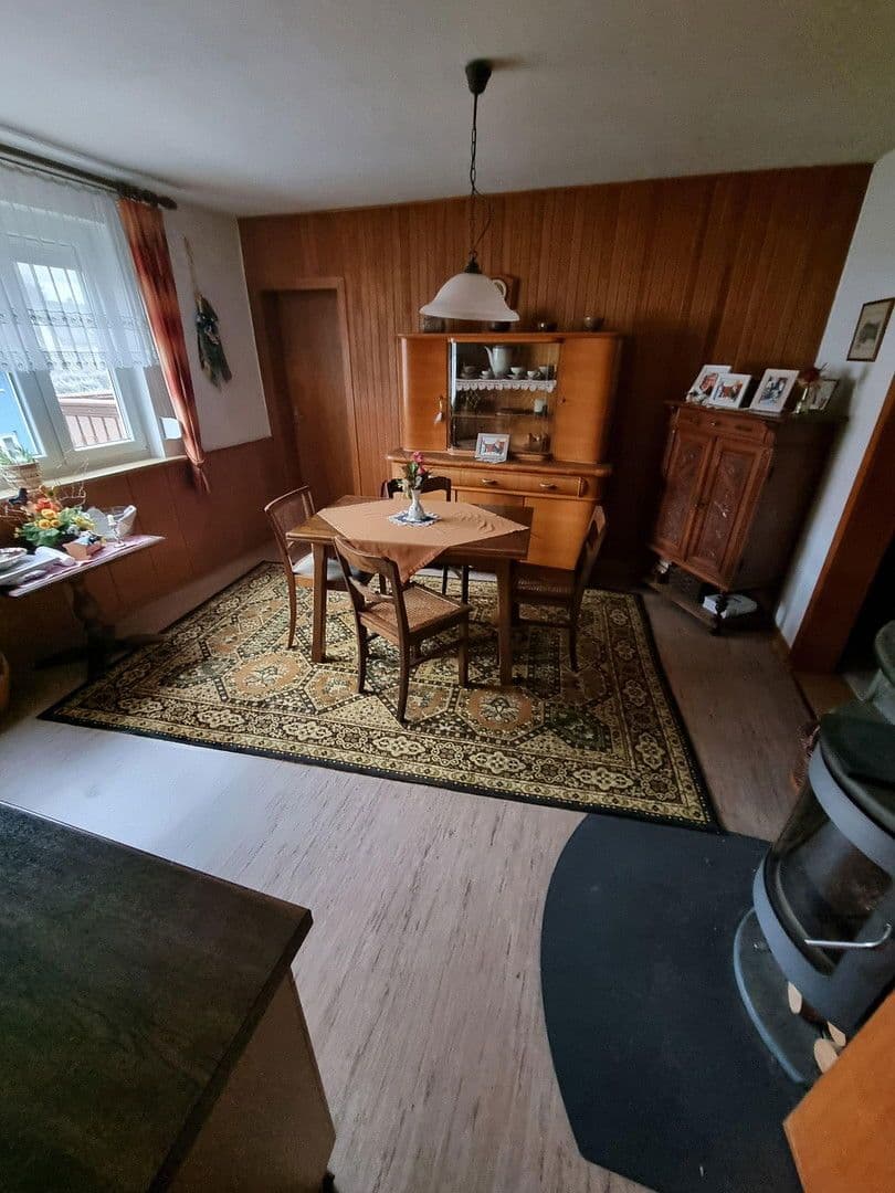 Predaj domu 129 m², pozemek 372 m², Helsa, Hesensko Predaj domu 129 m², pozemek 372 m², Helsa, Hesensko