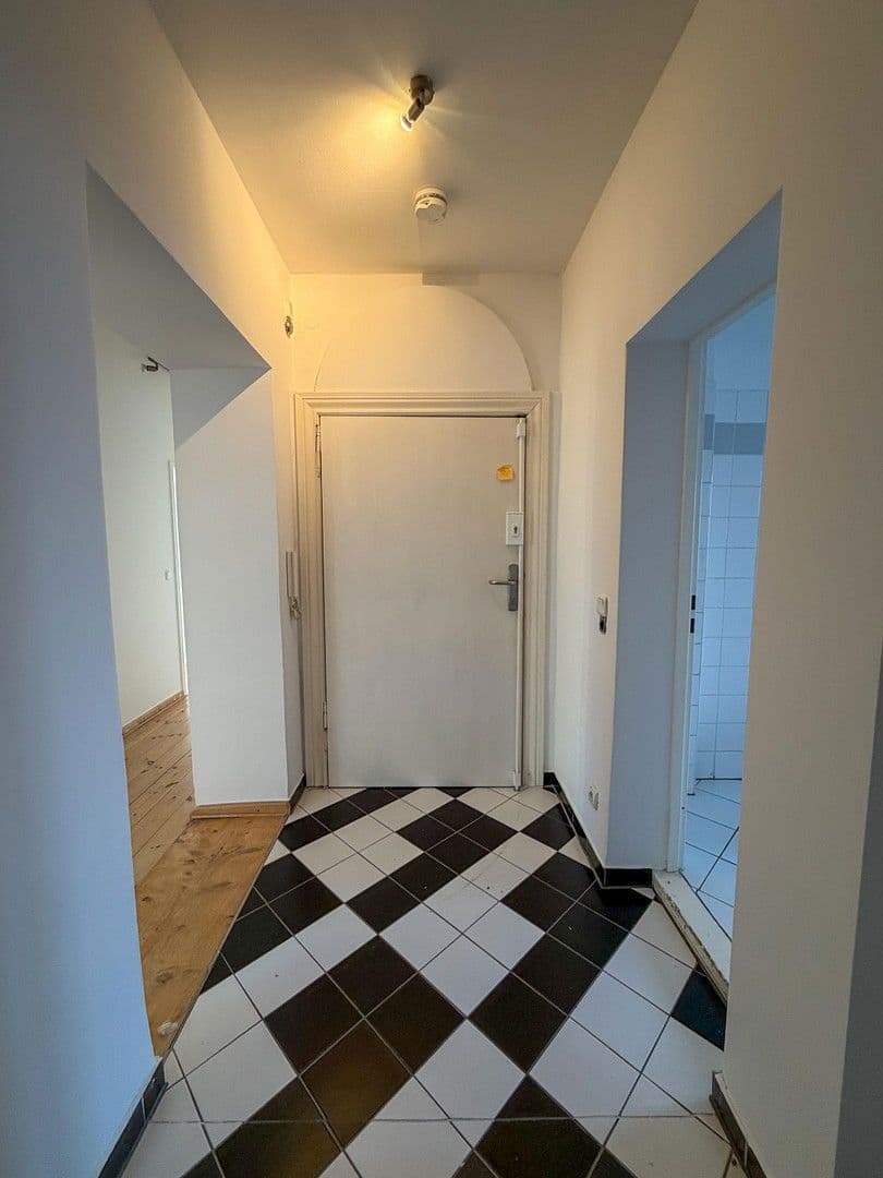 Predaj bytu 3-izbový 92 m², Berlin, Berlín Predaj bytu 3-izbový 92 m², Berlin, Berlín