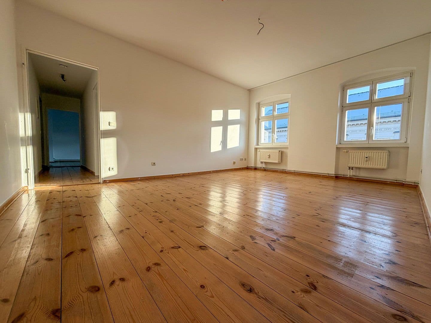 Predaj bytu 3-izbový 92 m², Berlin, Berlín Predaj bytu 3-izbový 92 m², Berlin, Berlín
