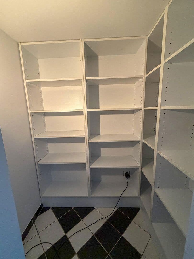 Predaj bytu 3-izbový 92 m², Berlin, Berlín Predaj bytu 3-izbový 92 m², Berlin, Berlín