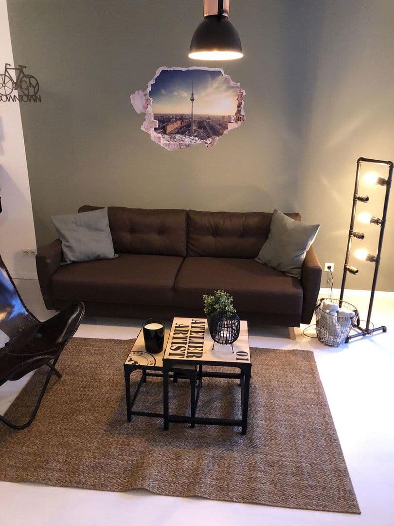 Prenájom bytu 2-izbový 42 m², Erich-Weinertstr. 139a, Berlin, Berlín Prenájom bytu 2-izbový 42 m², Erich-Weinertstr. 139a, Berlin, Berlín