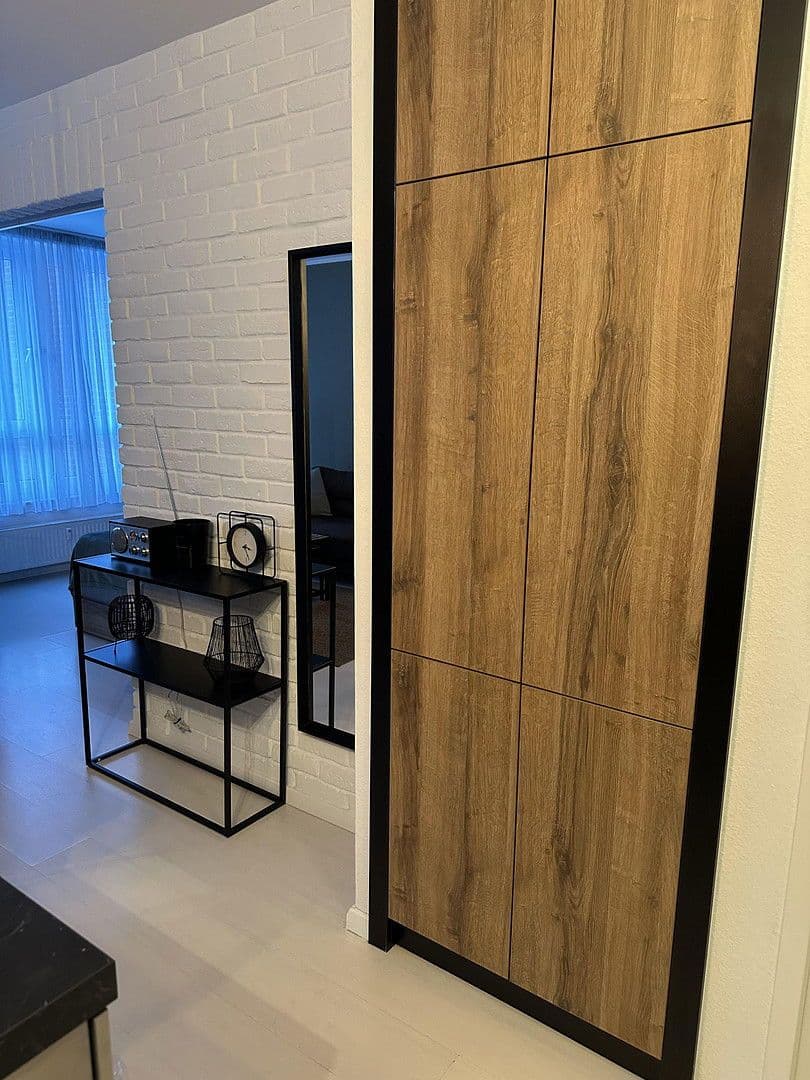 Prenájom bytu 2-izbový 42 m², Erich-Weinertstr. 139a, Berlin, Berlín Prenájom bytu 2-izbový 42 m², Erich-Weinertstr. 139a, Berlin, Berlín