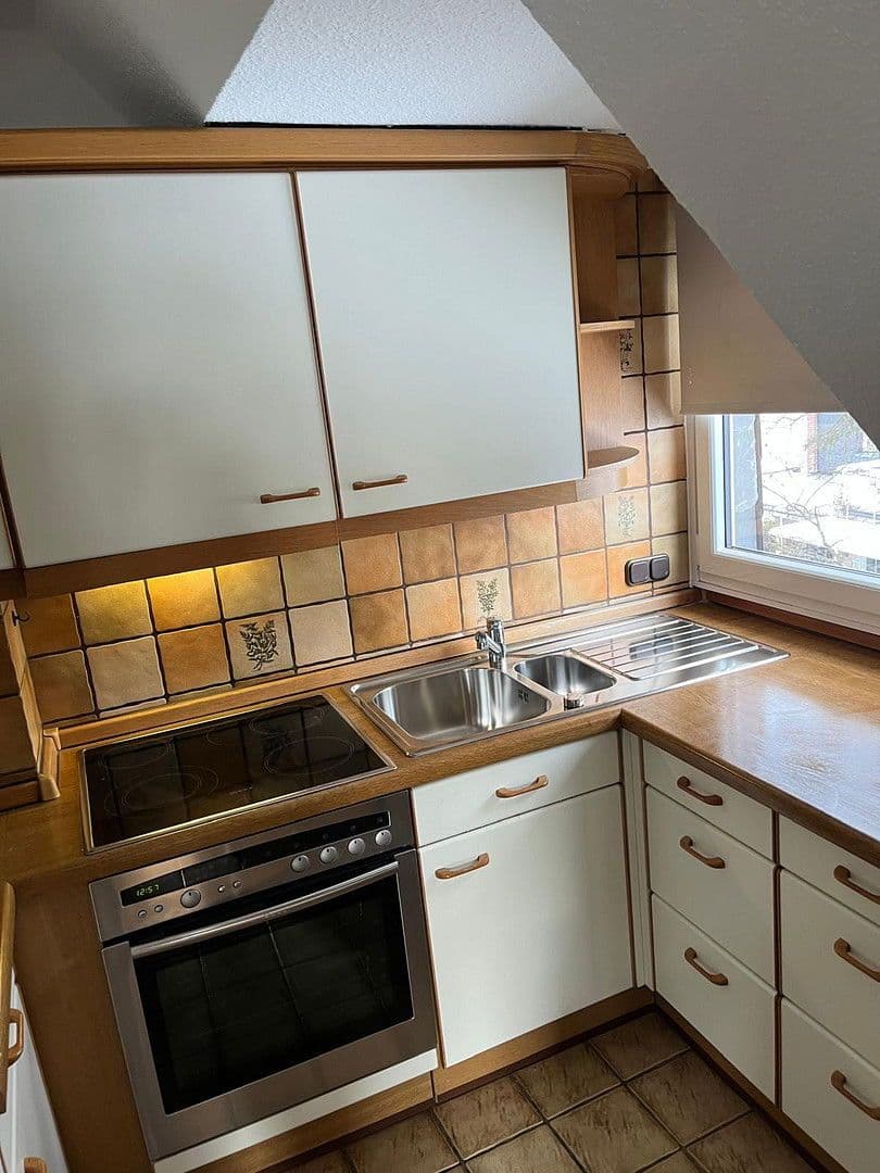 Prenájom bytu 3-izbový 60 m², Moers, Severné Porýnie - Westfálsko Prenájom bytu 3-izbový 60 m², Moers, Severné Porýnie - Westfálsko