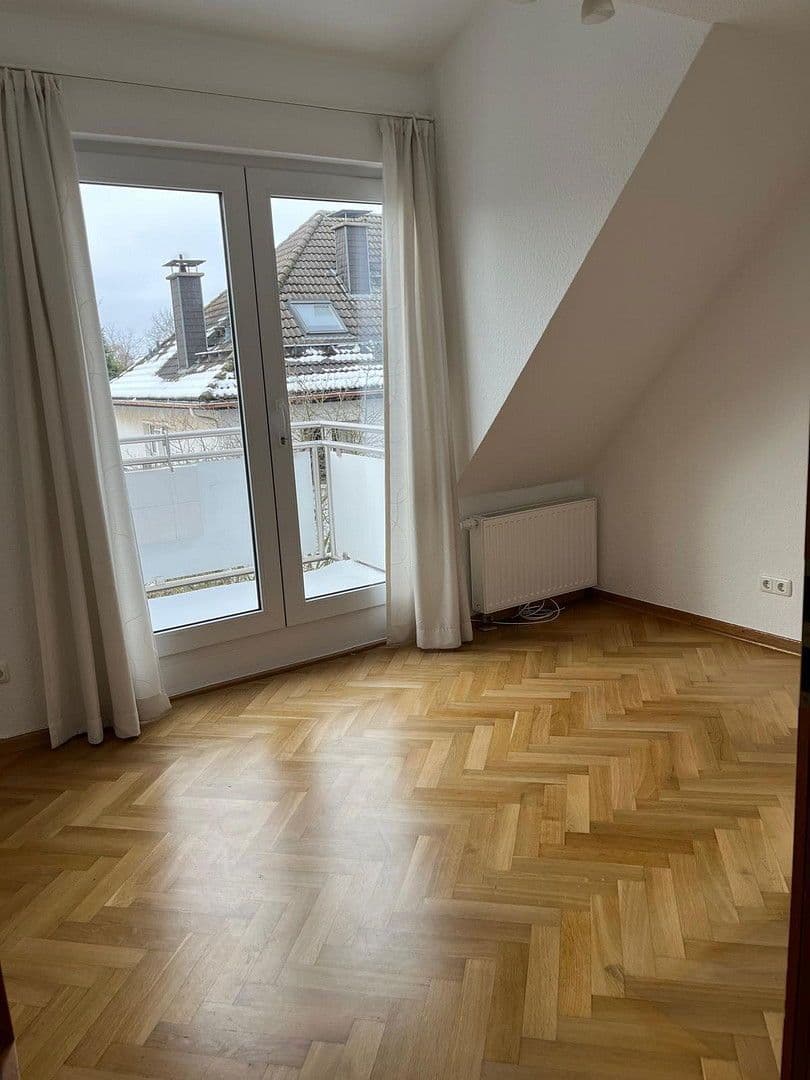 Prenájom bytu 3-izbový 60 m², Moers, Severné Porýnie - Westfálsko Prenájom bytu 3-izbový 60 m², Moers, Severné Porýnie - Westfálsko