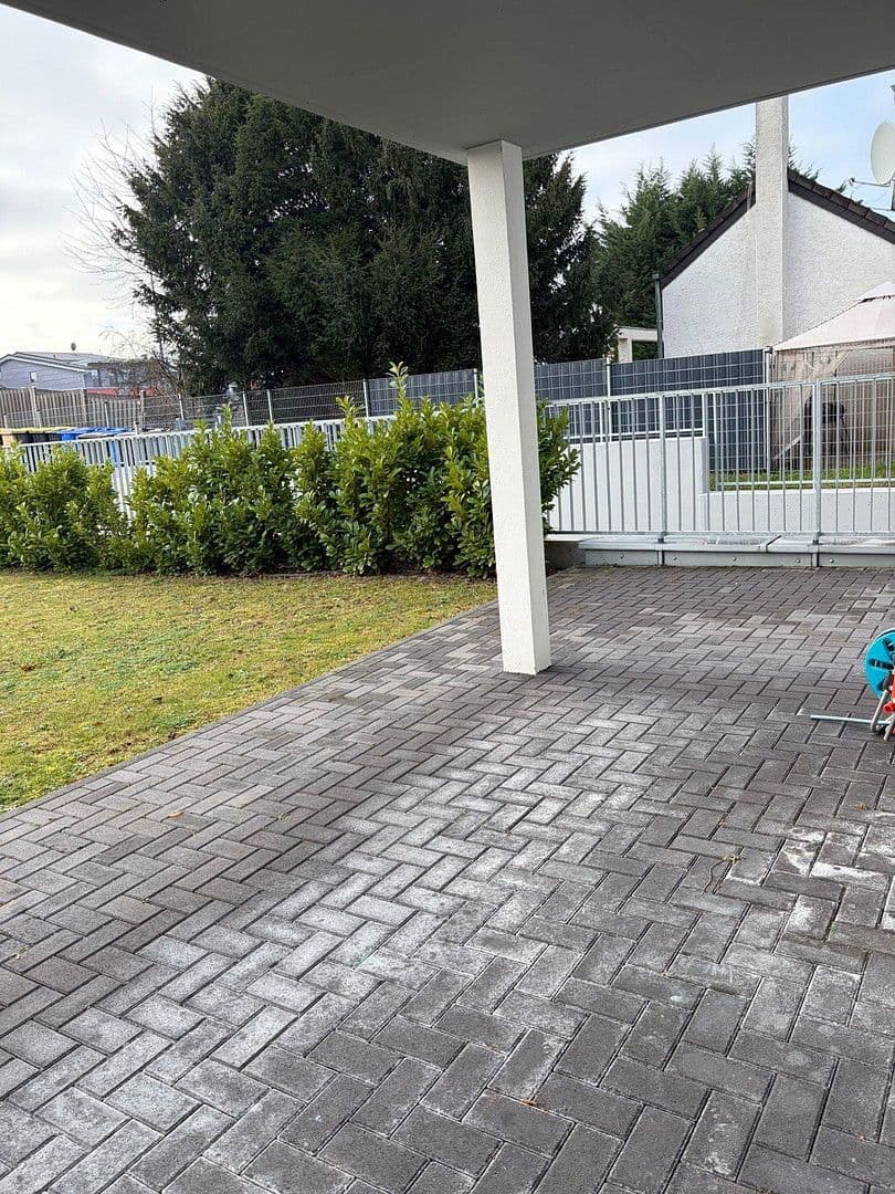 Prenájom bytu 3-izbový 94 m², Bonner Str. 103, Erftstadt, Severné Porýnie - Westfálsko Prenájom bytu 3-izbový 94 m², Bonner Str. 103, Erftstadt, Severné Porýnie - Westfálsko