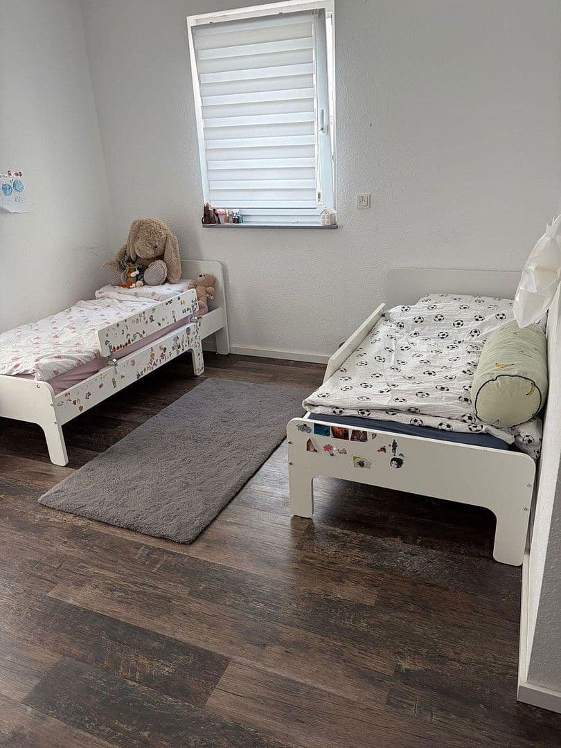 Prenájom bytu 3-izbový 94 m², Bonner Str. 103, Erftstadt, Severné Porýnie - Westfálsko Prenájom bytu 3-izbový 94 m², Bonner Str. 103, Erftstadt, Severné Porýnie - Westfálsko