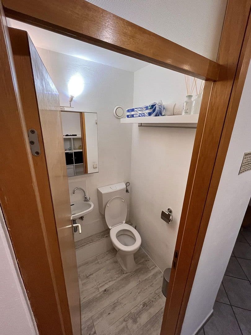 Predaj bytu 6-izbový 132 m², Stuttgart, Bádensko-Wurttembersko Predaj bytu 6-izbový 132 m², Stuttgart, Bádensko-Wurttembersko