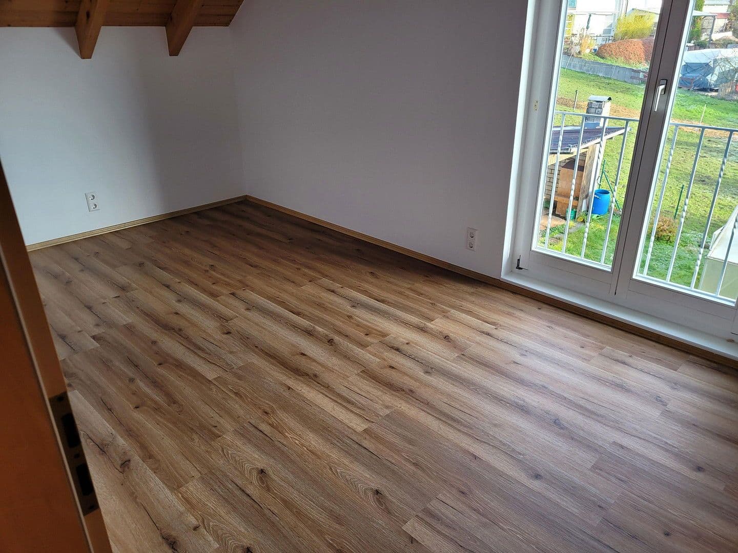 Prenájom bytu 4-izbový 130 m², Laufenburg (Baden), Bádensko-Wurttembersko Prenájom bytu 4-izbový 130 m², Laufenburg (Baden), Bádensko-Wurttembersko