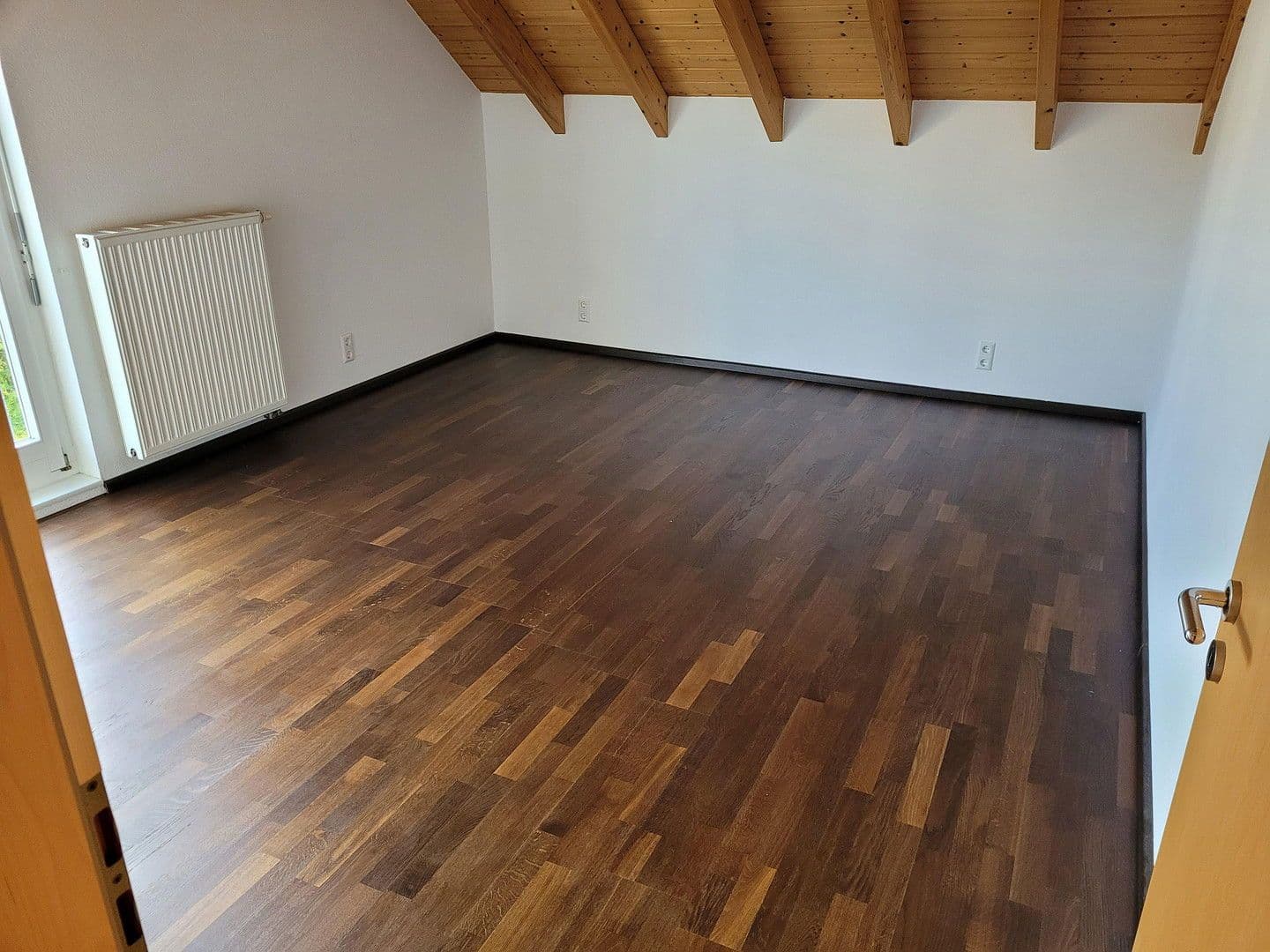 Prenájom bytu 4-izbový 130 m², Laufenburg (Baden), Bádensko-Wurttembersko Prenájom bytu 4-izbový 130 m², Laufenburg (Baden), Bádensko-Wurttembersko