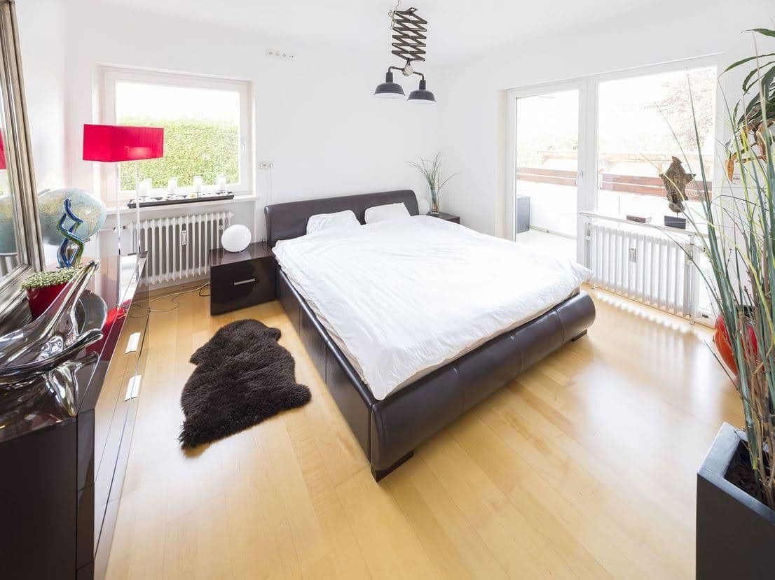 Prenájom bytu 3-izbový 109 m², Hochederstraße 9, München, Bavorsko Prenájom bytu 3-izbový 109 m², Hochederstraße 9, München, Bavorsko