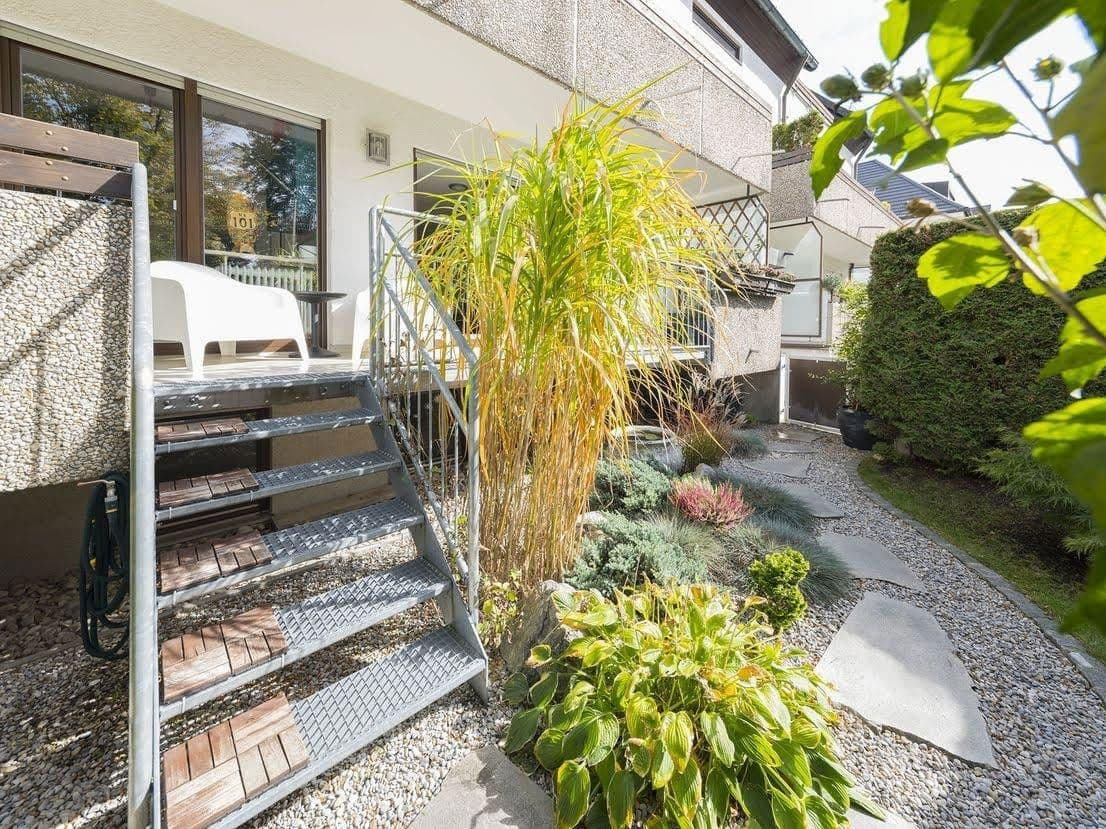 Prenájom bytu 3-izbový 109 m², Hochederstraße 9, München, Bavorsko Prenájom bytu 3-izbový 109 m², Hochederstraße 9, München, Bavorsko