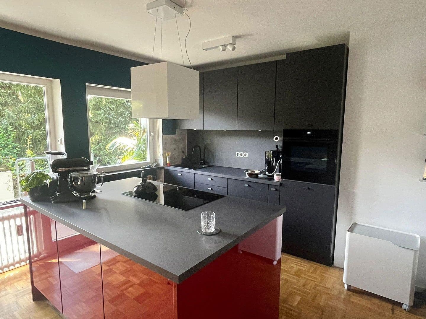 Prenájom bytu 3-izbový 109 m², Hochederstraße 9, München, Bavorsko Prenájom bytu 3-izbový 109 m², Hochederstraße 9, München, Bavorsko