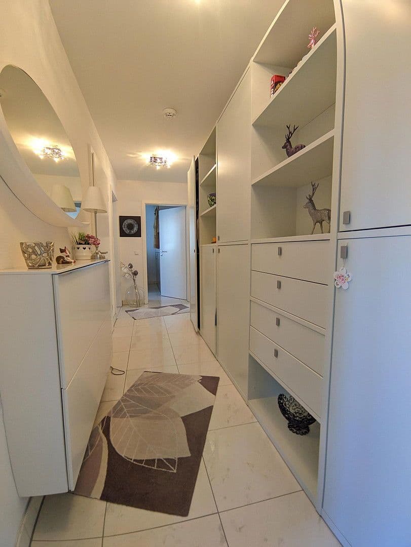 Prenájom bytu 3-izbový 89 m², Wolfsburg, Dolné Sasko Prenájom bytu 3-izbový 89 m², Wolfsburg, Dolné Sasko