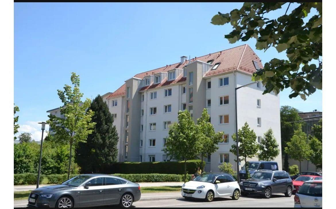 Prenájom bytu 3-izbový 65 m², Richard-Strauss-Str.000000, München, Bavorsko Prenájom bytu 3-izbový 65 m², Richard-Strauss-Str.000000, München, Bavorsko