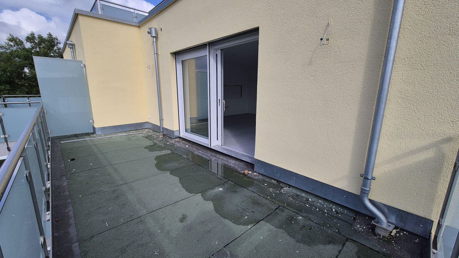 Prenájom bytu 3-izbový 90 m², Aglasterhausen, Bádensko-Wurttembersko Prenájom bytu 3-izbový 90 m², Aglasterhausen, Bádensko-Wurttembersko