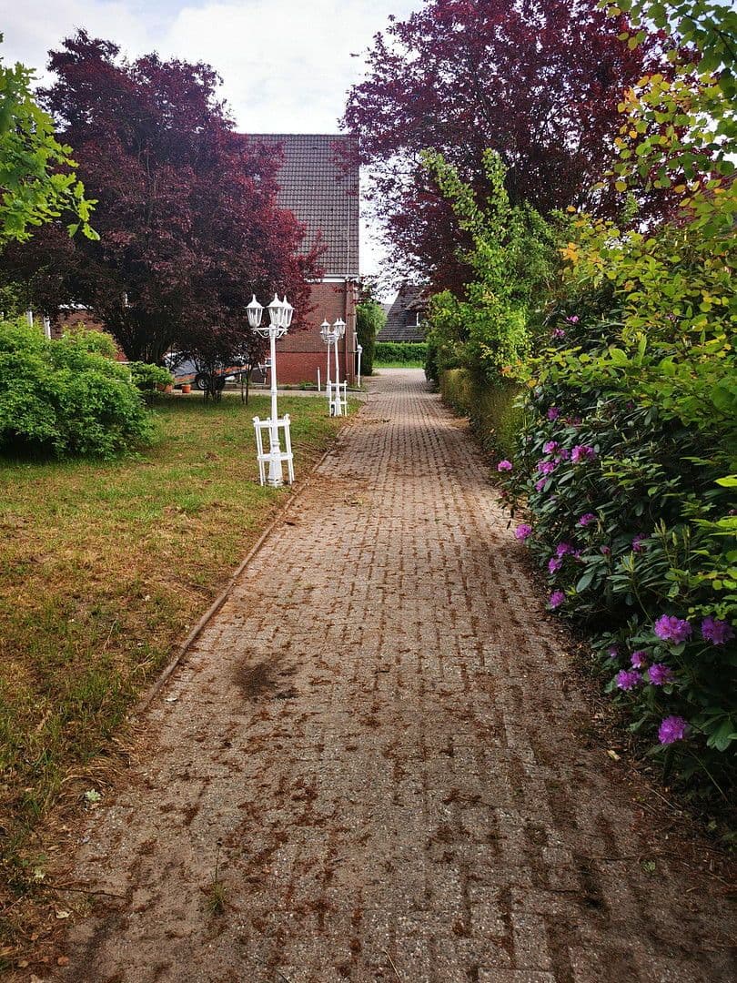 Predaj domu 1.350 m², pozemek 5.045 m², Auf der Loge 7, Wedemark, Dolné Sasko Predaj domu 1.350 m², pozemek 5.045 m², Auf der Loge 7, Wedemark, Dolné Sasko