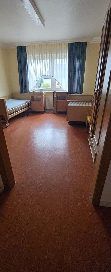 Predaj domu 1.350 m², pozemek 5.045 m², Auf der Loge 7, Wedemark, Dolné Sasko Predaj domu 1.350 m², pozemek 5.045 m², Auf der Loge 7, Wedemark, Dolné Sasko