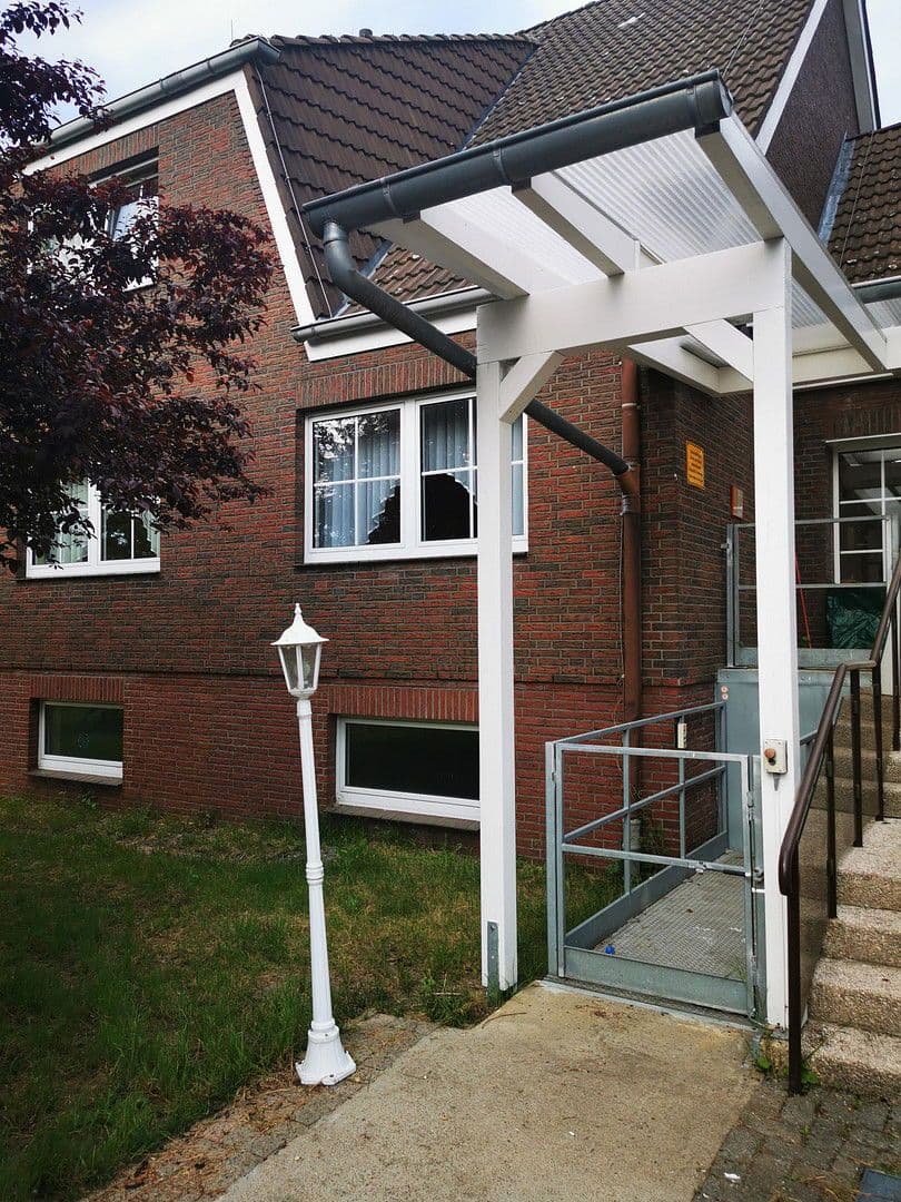 Predaj domu 1.350 m², pozemek 5.045 m², Auf der Loge 7, Wedemark, Dolné Sasko Predaj domu 1.350 m², pozemek 5.045 m², Auf der Loge 7, Wedemark, Dolné Sasko