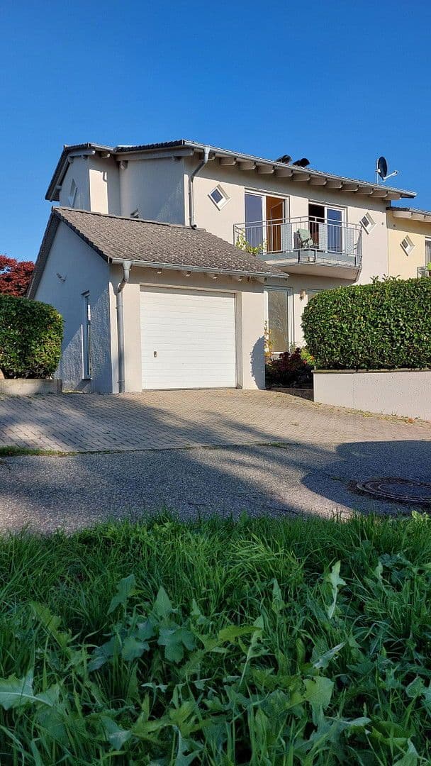 Predaj domu 239 m², pozemek 408 m², Gaggenau, Bádensko-Wurttembersko Predaj domu 239 m², pozemek 408 m², Gaggenau, Bádensko-Wurttembersko