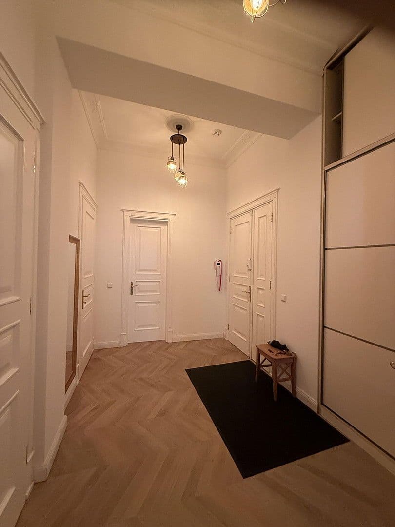 Prenájom bytu 3-izbový 103 m², Berlin, Berlín Prenájom bytu 3-izbový 103 m², Berlin, Berlín