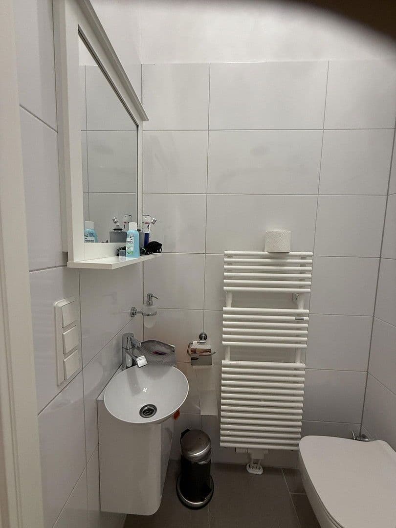 Prenájom bytu 3-izbový 103 m², Berlin, Berlín Prenájom bytu 3-izbový 103 m², Berlin, Berlín