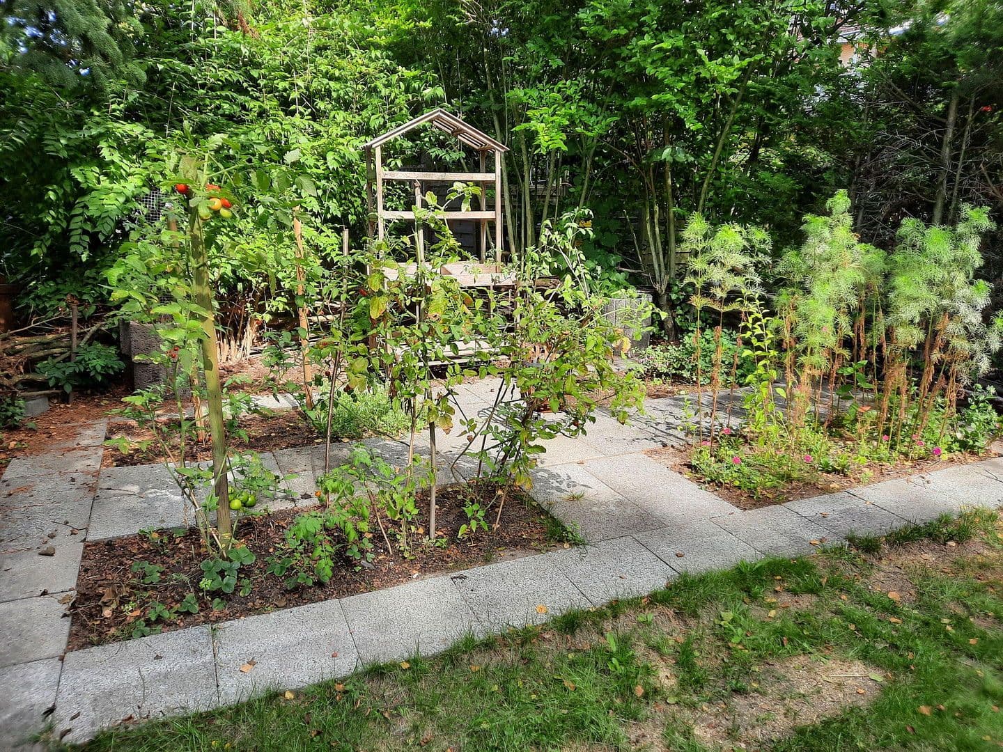 Prenájom bytu 3-izbový 83 m², Meerbusch, Severné Porýnie - Westfálsko Prenájom bytu 3-izbový 83 m², Meerbusch, Severné Porýnie - Westfálsko