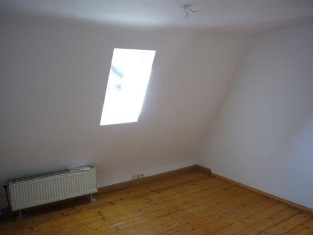 Prenájom bytu 5-izbový 120 m², Rodalben, Porýnie-Falcko Prenájom bytu 5-izbový 120 m², Rodalben, Porýnie-Falcko