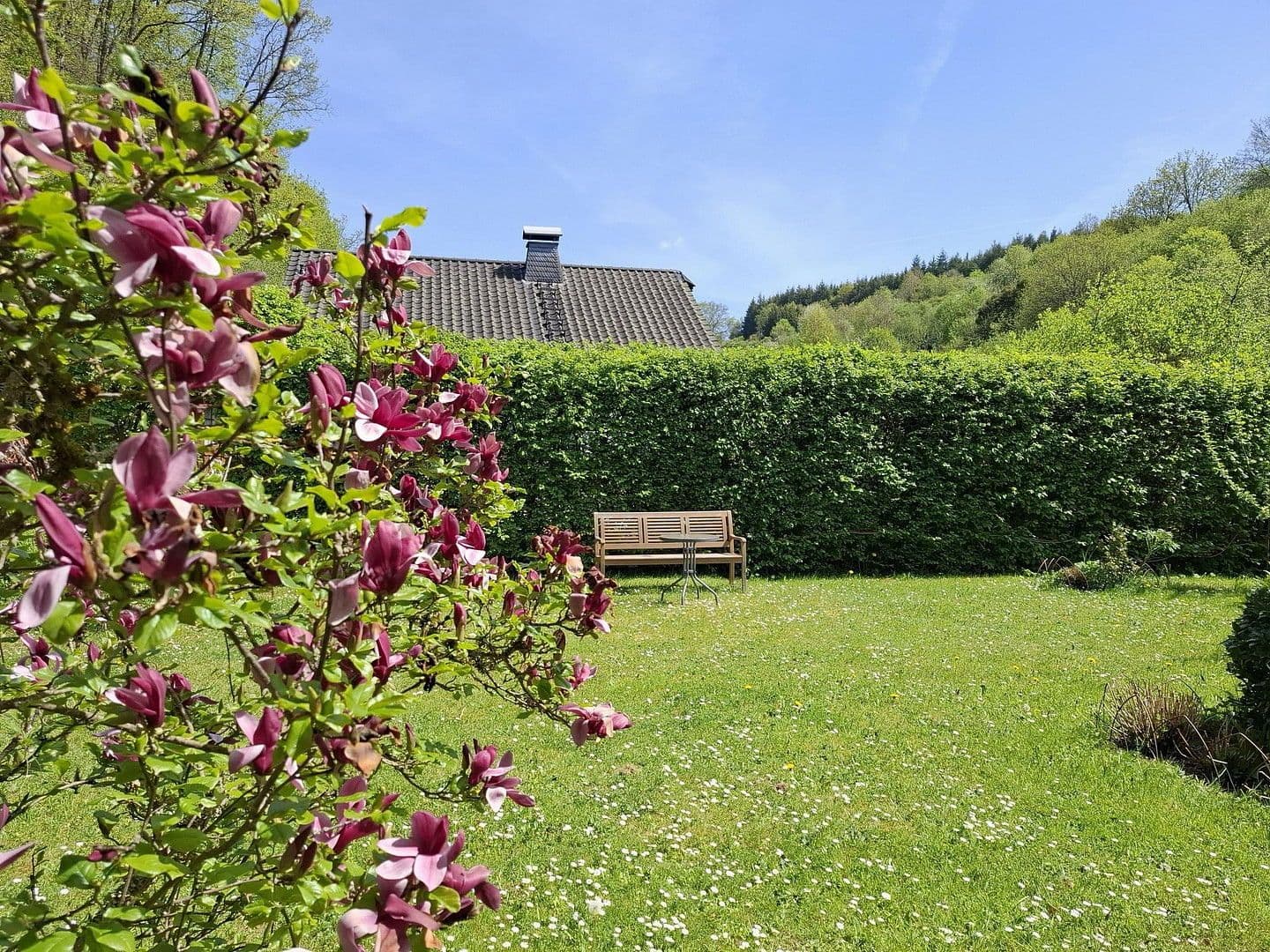 Predaj domu 188 m², pozemek 1.233 m², Densborn, Porýnie-Falcko Predaj domu 188 m², pozemek 1.233 m², Densborn, Porýnie-Falcko