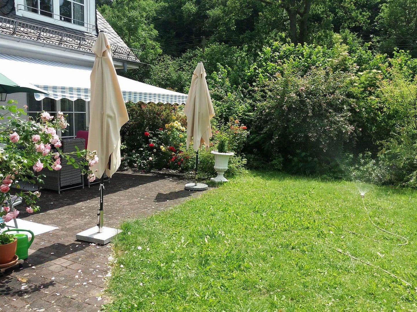 Predaj domu 188 m², pozemek 1.233 m², Densborn, Porýnie-Falcko Predaj domu 188 m², pozemek 1.233 m², Densborn, Porýnie-Falcko