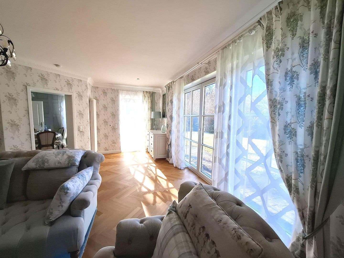 Predaj domu 188 m², pozemek 1.233 m², Densborn, Porýnie-Falcko Predaj domu 188 m², pozemek 1.233 m², Densborn, Porýnie-Falcko