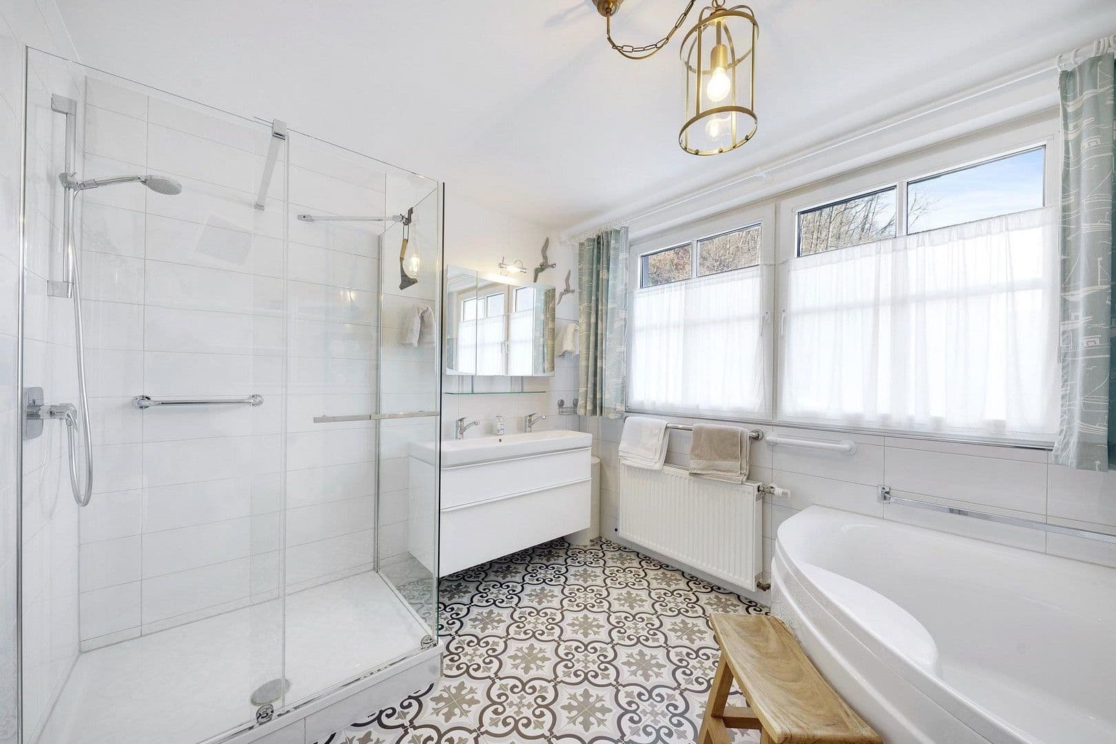 Predaj domu 188 m², pozemek 1.233 m², Densborn, Porýnie-Falcko Predaj domu 188 m², pozemek 1.233 m², Densborn, Porýnie-Falcko