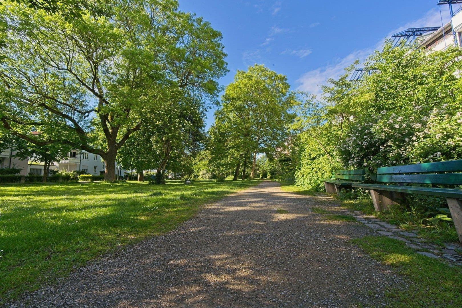 Prenájom bytu 2-izbový 80 m², München, Bavorsko Prenájom bytu 2-izbový 80 m², München, Bavorsko