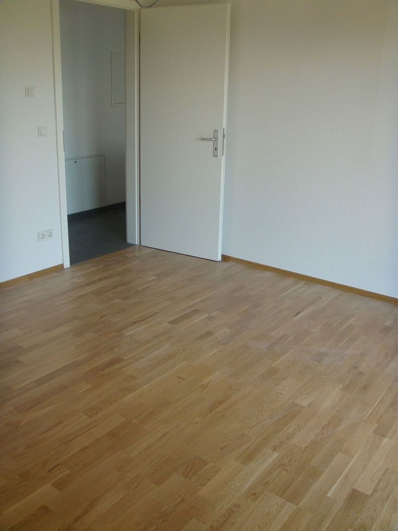 Prenájom bytu 3-izbový 98 m², Erzhausen, Hesensko Prenájom bytu 3-izbový 98 m², Erzhausen, Hesensko