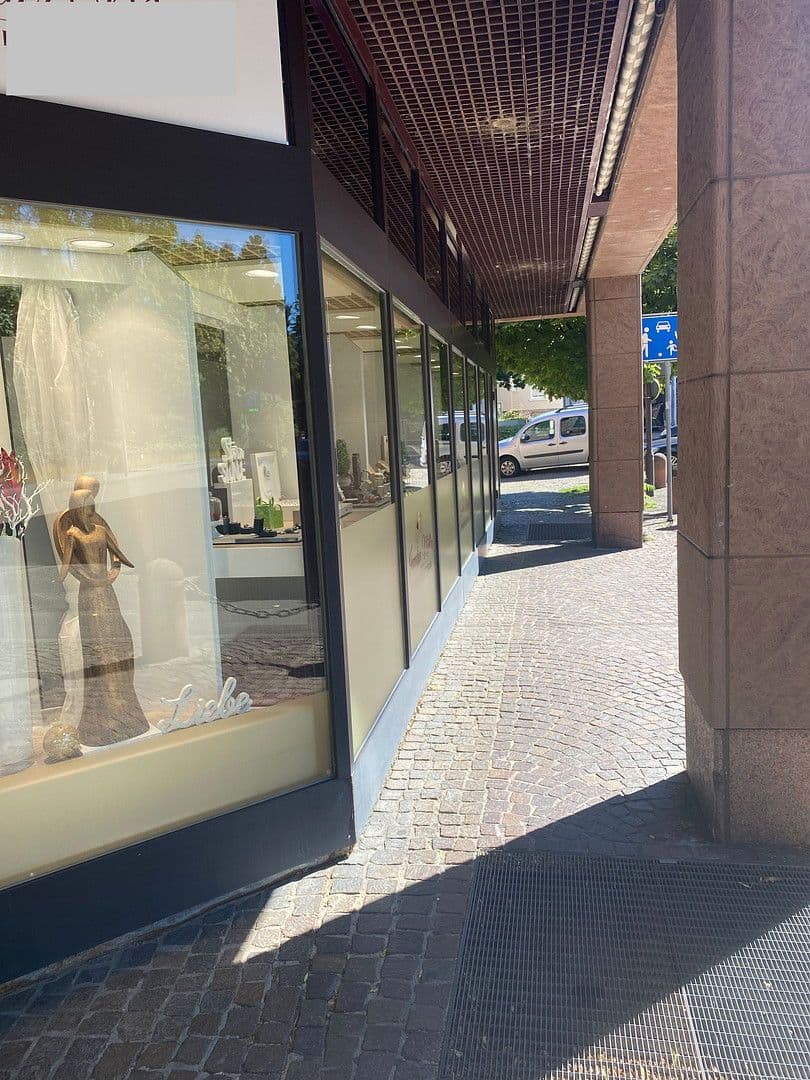 Predaj nebytového priestoru 93 m², Gaggenau, Bádensko-Wurttembersko Predaj nebytového priestoru 93 m², Gaggenau, Bádensko-Wurttembersko