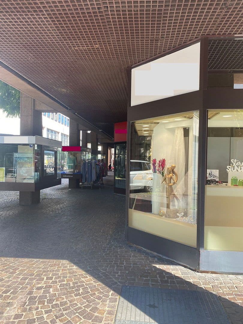 Predaj nebytového priestoru 93 m², Gaggenau, Bádensko-Wurttembersko Predaj nebytového priestoru 93 m², Gaggenau, Bádensko-Wurttembersko